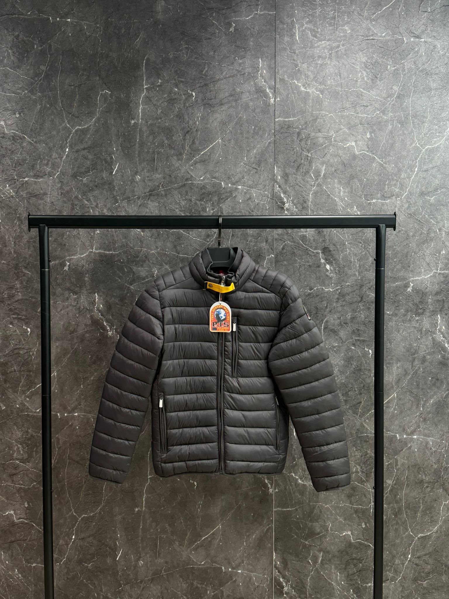 18c28600-d160-4ada-a080-97a3442274f0