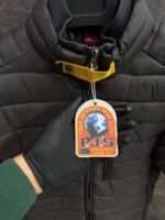 b3d82c30-31dd-4cde-b6b9-58524408906f