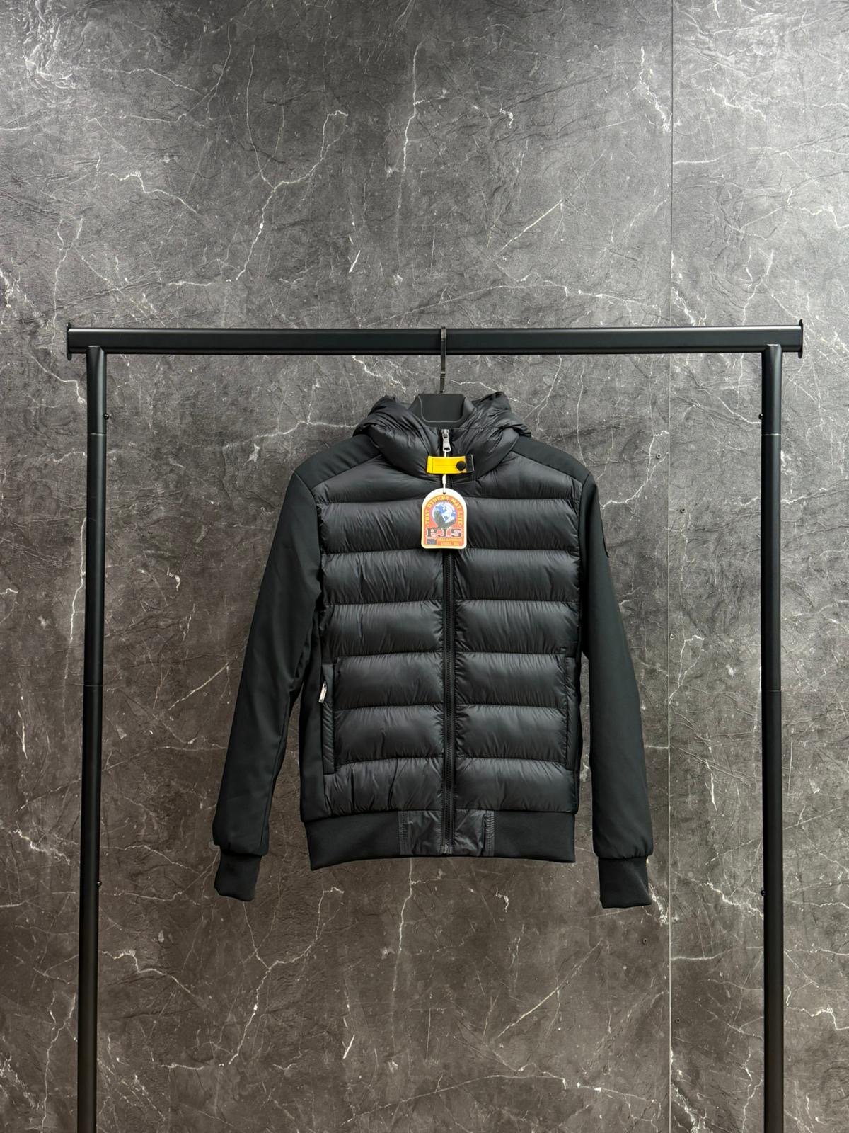 30a1a596-788b-4a82-8a6b-6fa6935ca0f5