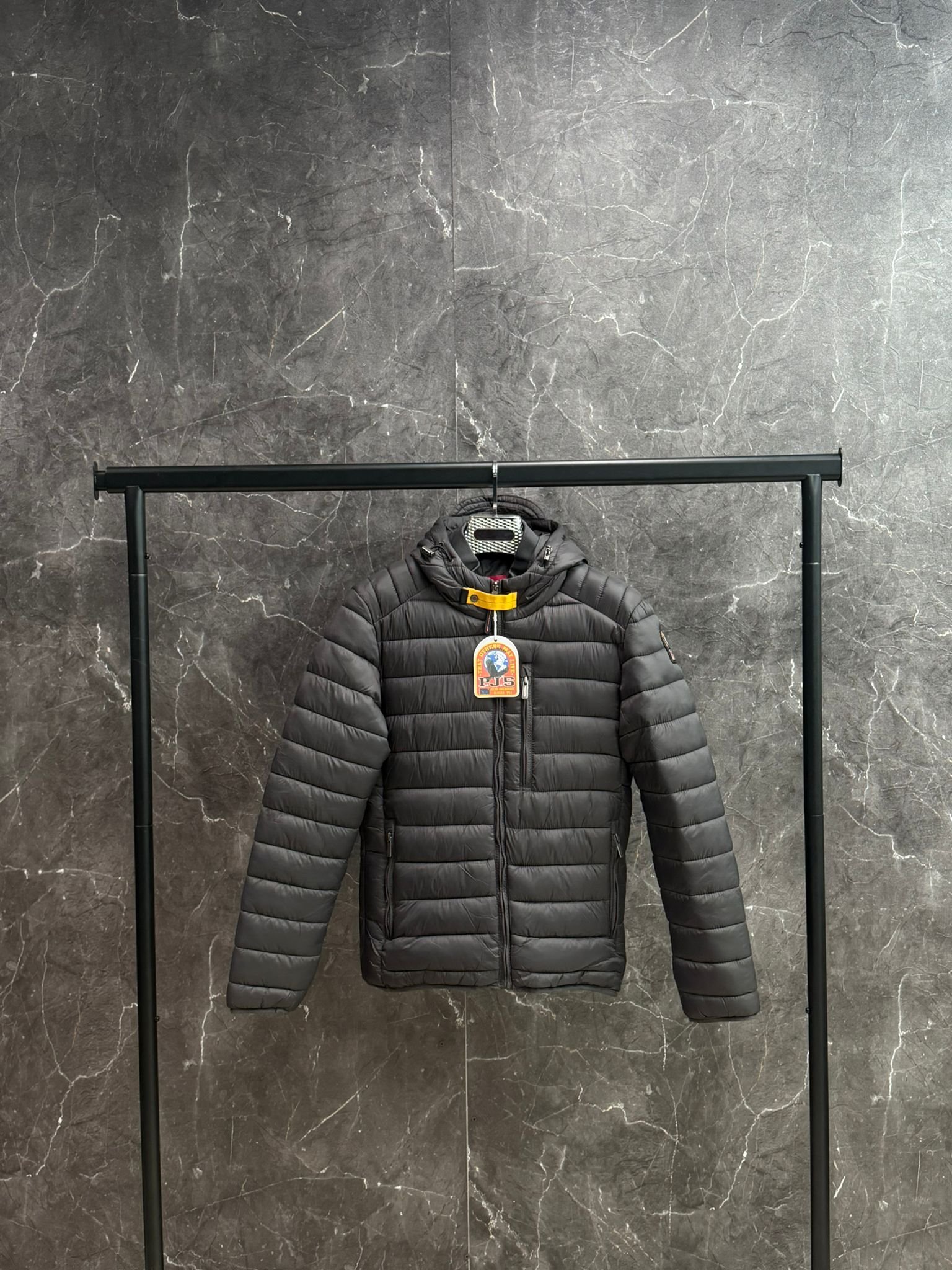 370c4714-b8af-41f8-ade8-d503099f7289