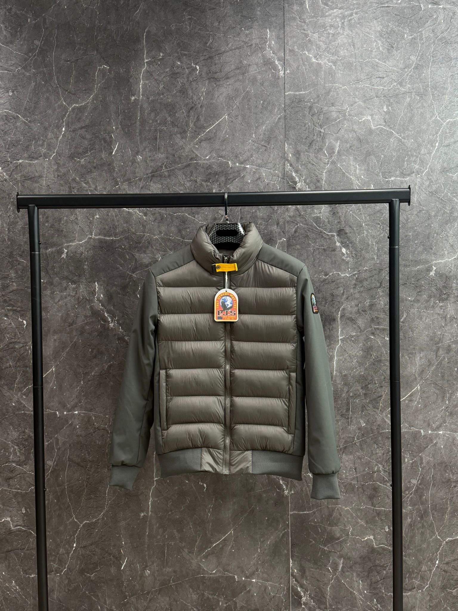 c34d64c9-16ec-4f0f-b9ad-b1a166248b85