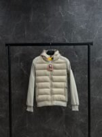 e9eb2a97-eda1-4f72-a1e6-7cc02c52f00e